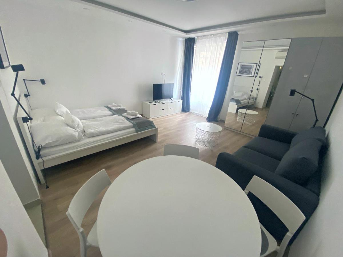 Jobelhome Liszt Apartment Будапеща Екстериор снимка